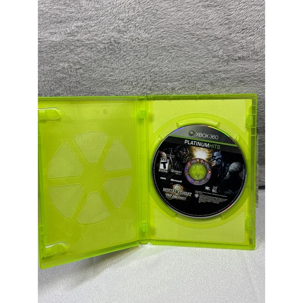 Midway Mortal Kombat vs DC Universe Xbox 360 N/A Green Platinum Hits Fighting